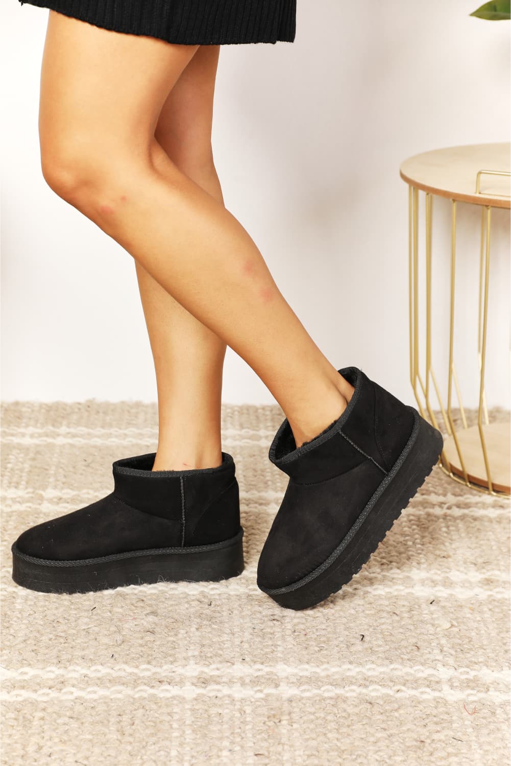 Legend Women's Fleece Lined Chunky Platform Mini Boots