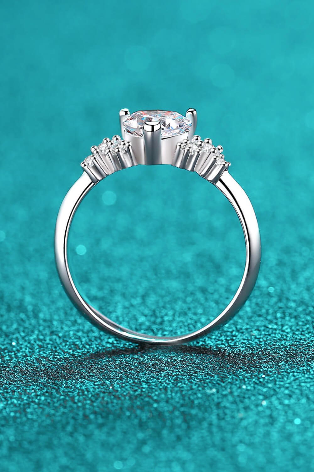 1 Carat Moissanite Heart Ring - Runway Regalia