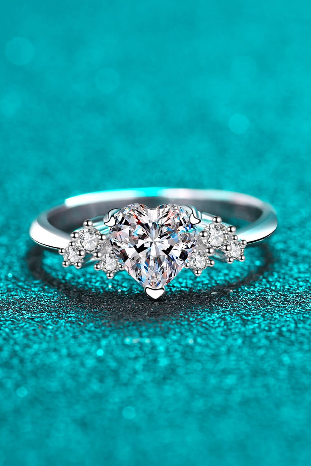 1 Carat Moissanite Heart Ring - Runway Regalia