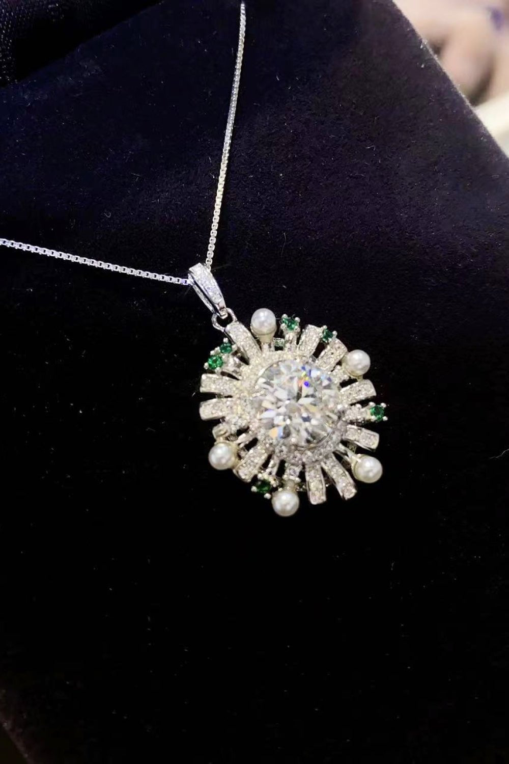 2 Carat Moissanite 925 Sterling Silver Necklace - Runway Regalia