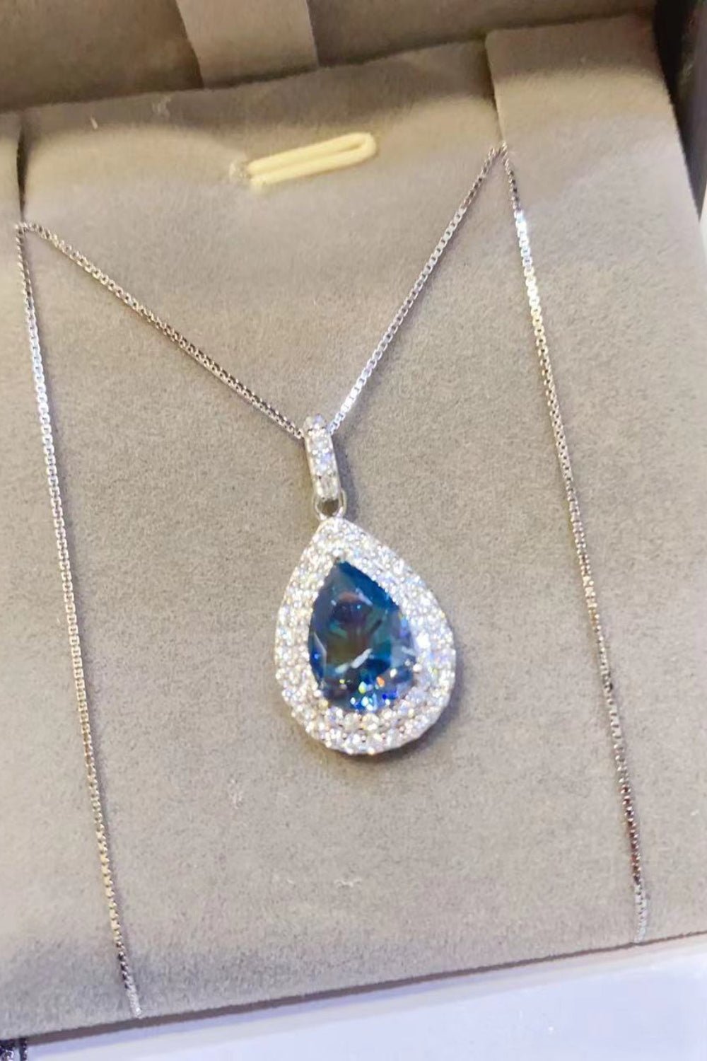 2 Carat Moissanite Teardrop Pendant Necklace - Runway Regalia