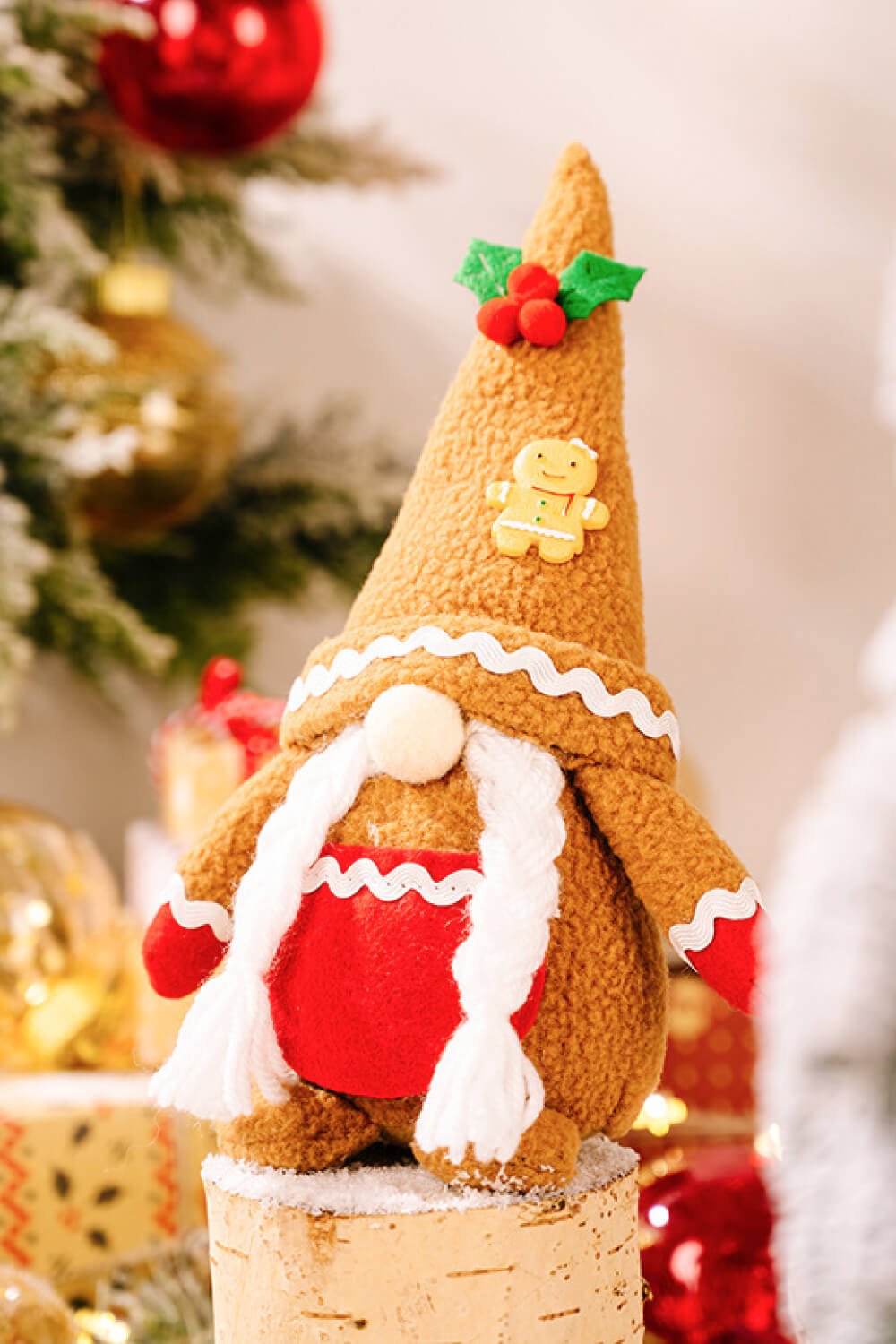 2 - Pack Christmas Gingerbread Gnomes - Runway Regalia