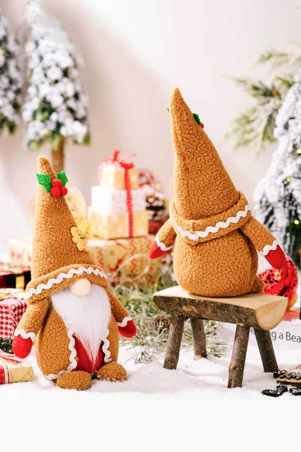 2 - Pack Christmas Gingerbread Gnomes - Runway Regalia