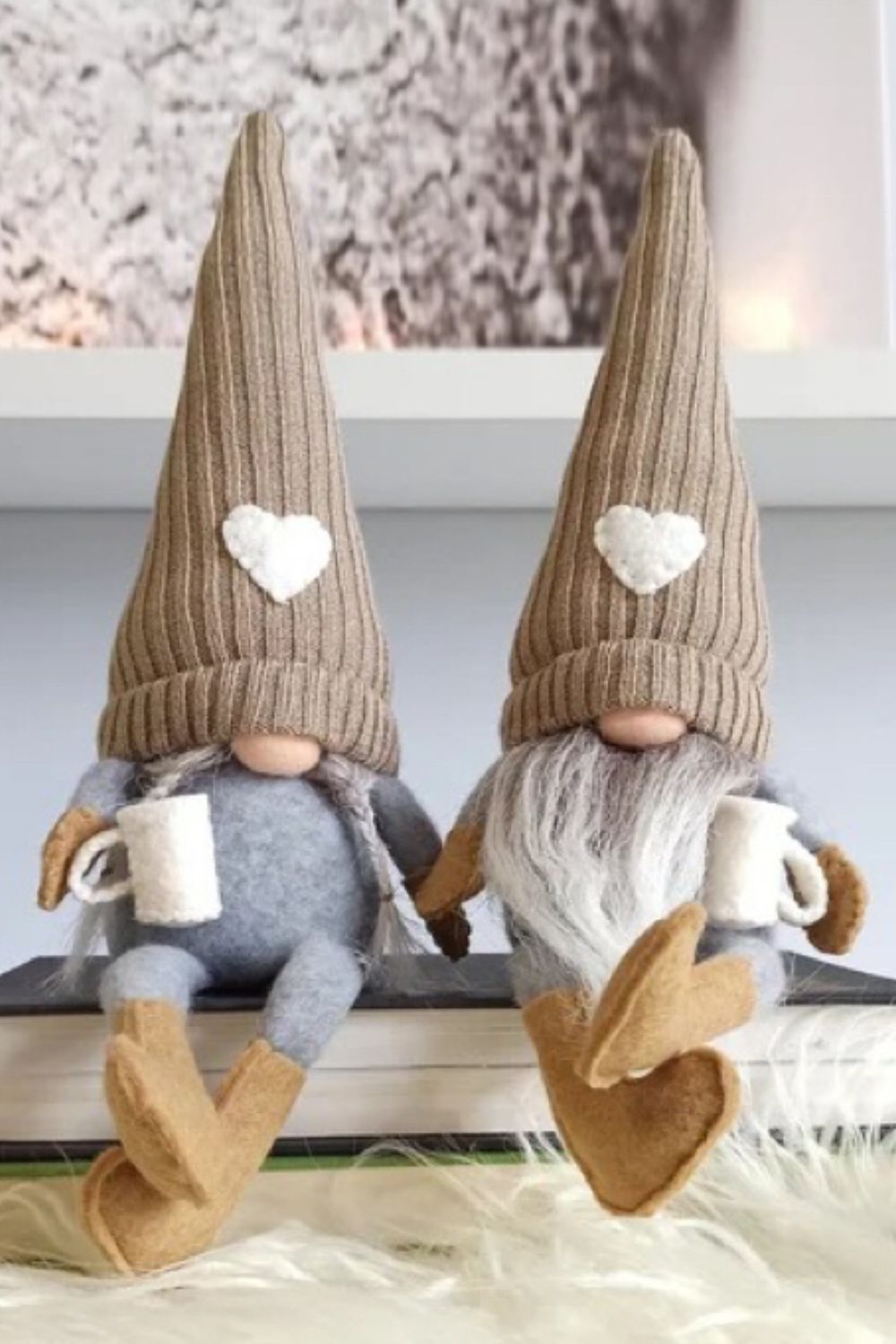 2 - Pack Christmas Pointed Hat Faceless Gnomes - Runway Regalia