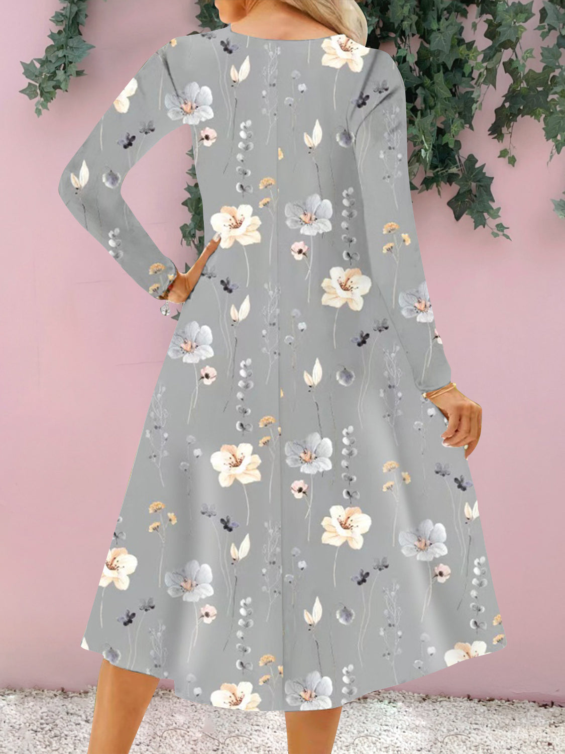 Vestido midi de manga larga con muescas y estampado floral