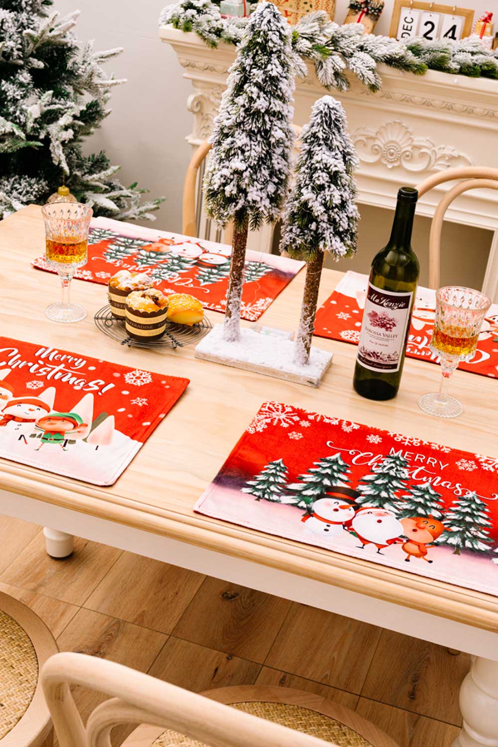 4 - Pack Christmas Placemats - Runway Regalia