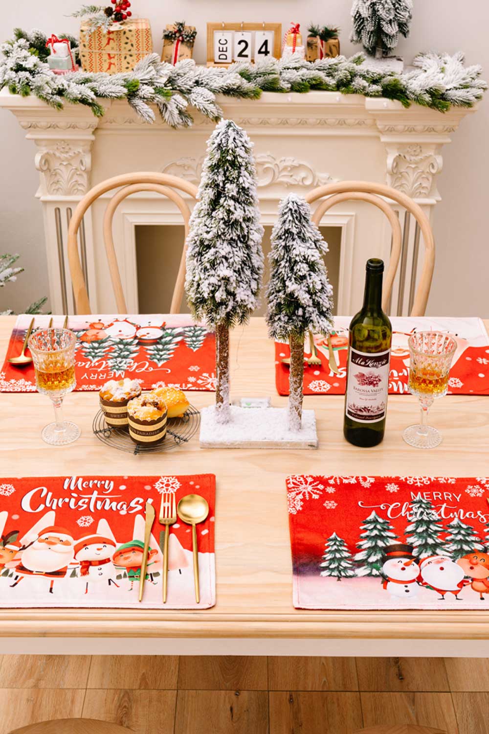 4 - Pack Christmas Placemats - Runway Regalia