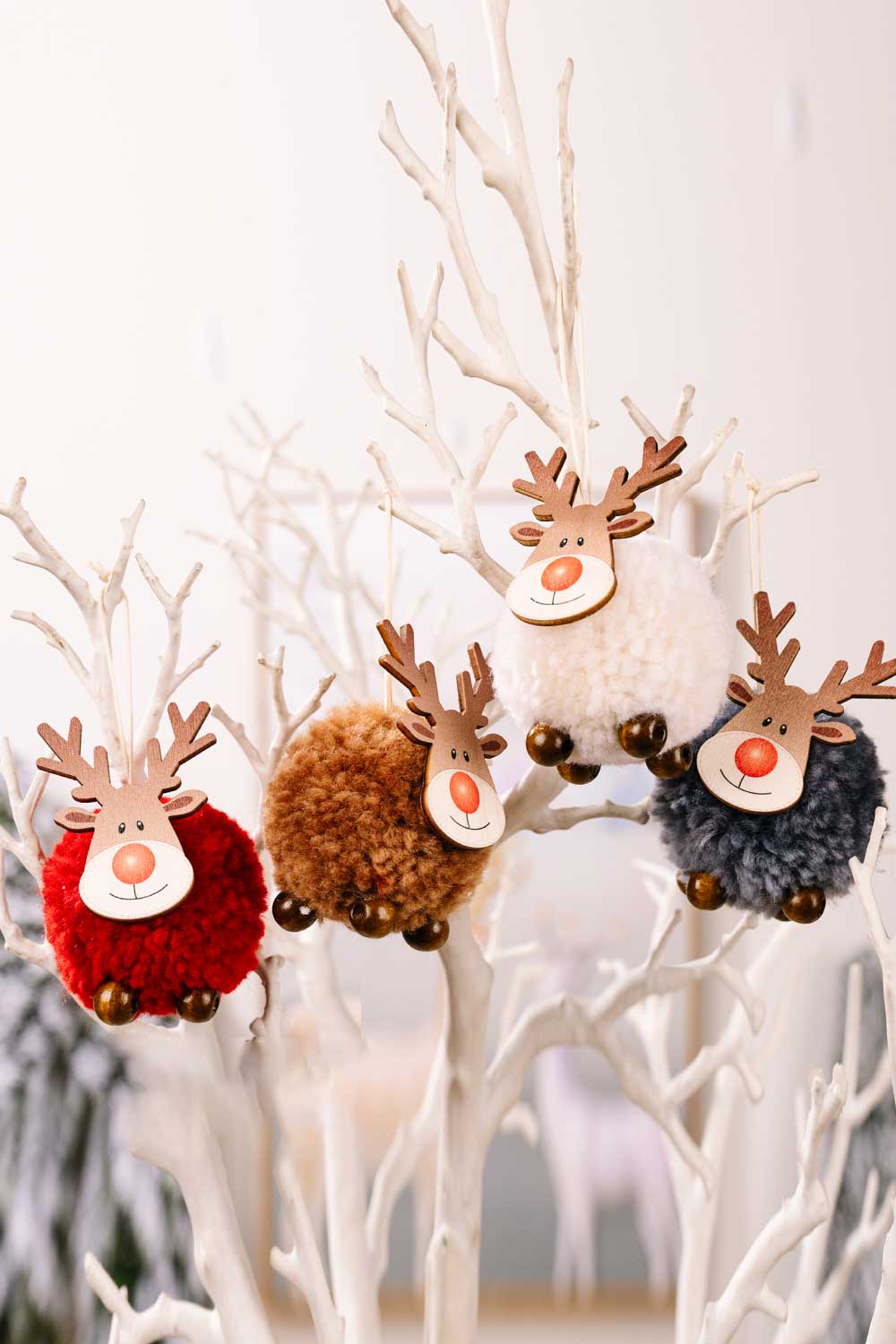 4 - Pack Christmas Sherpa Reindeer Hanging Widgets - Runway Regalia