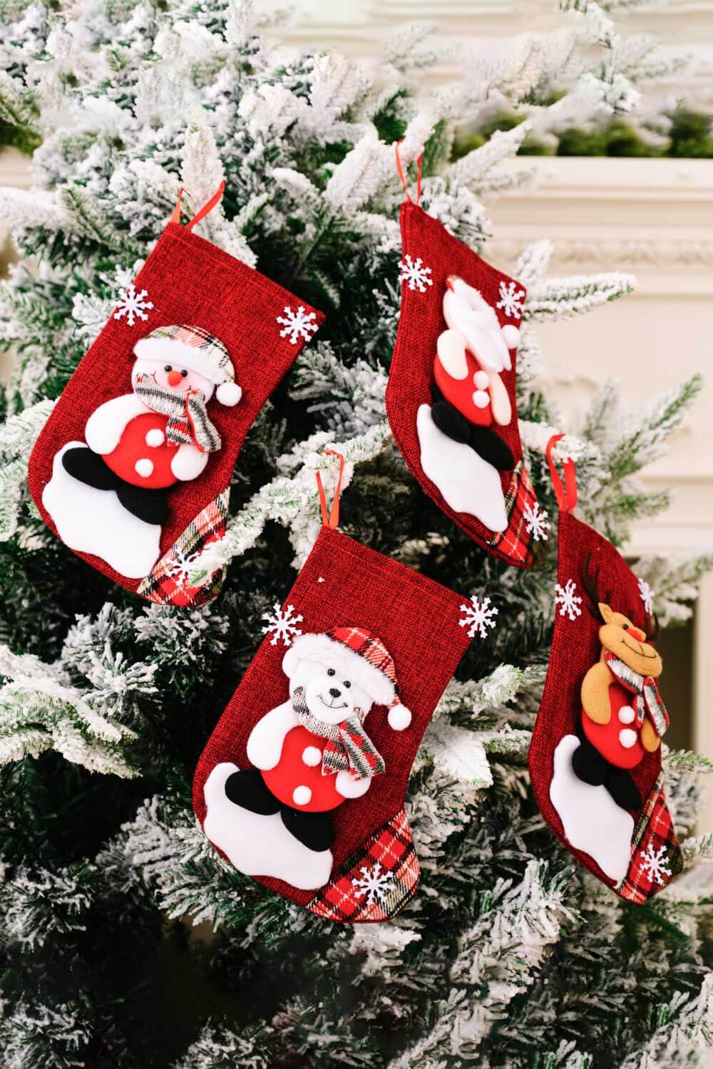 4 - Pack Snowflake Christmas Stocking Hanging Widgets - Runway Regalia