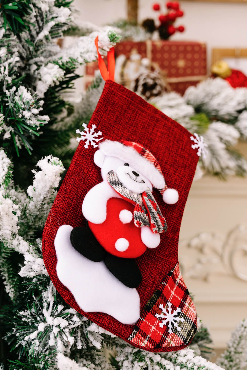 4 - Pack Snowflake Christmas Stocking Hanging Widgets - Runway Regalia