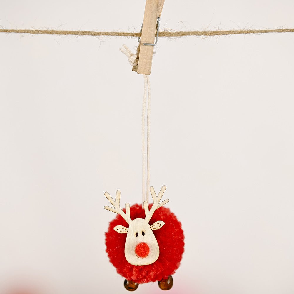 4 - Piece Reindeer Hanging Widgets - Runway Regalia