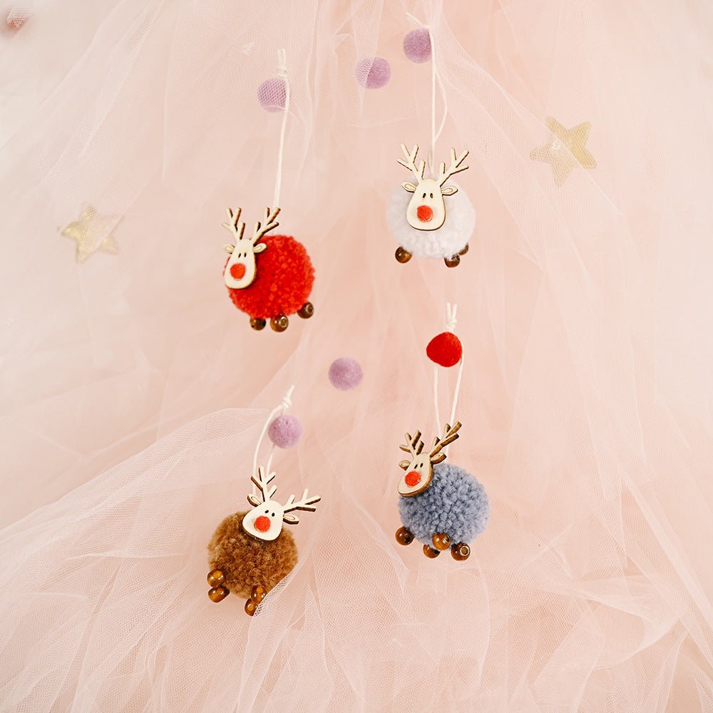 4 - Piece Reindeer Hanging Widgets - Runway Regalia