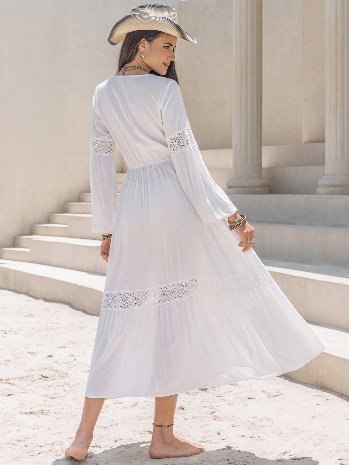 Vestido midi con mangas globo y cuello anudado