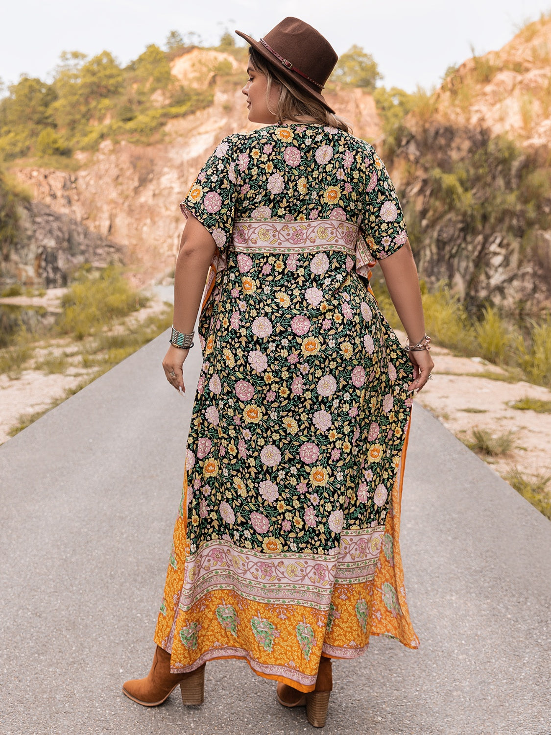 Vestido largo con cuello anudado en talla grande