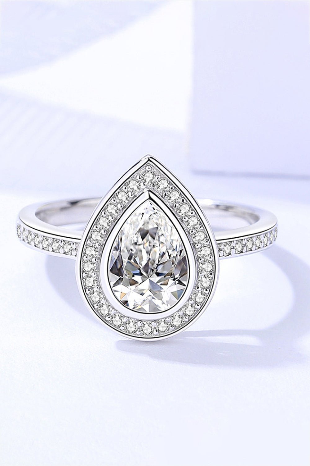 925 Sterling Silver Teardrop Moissanite Ring - Runway Regalia