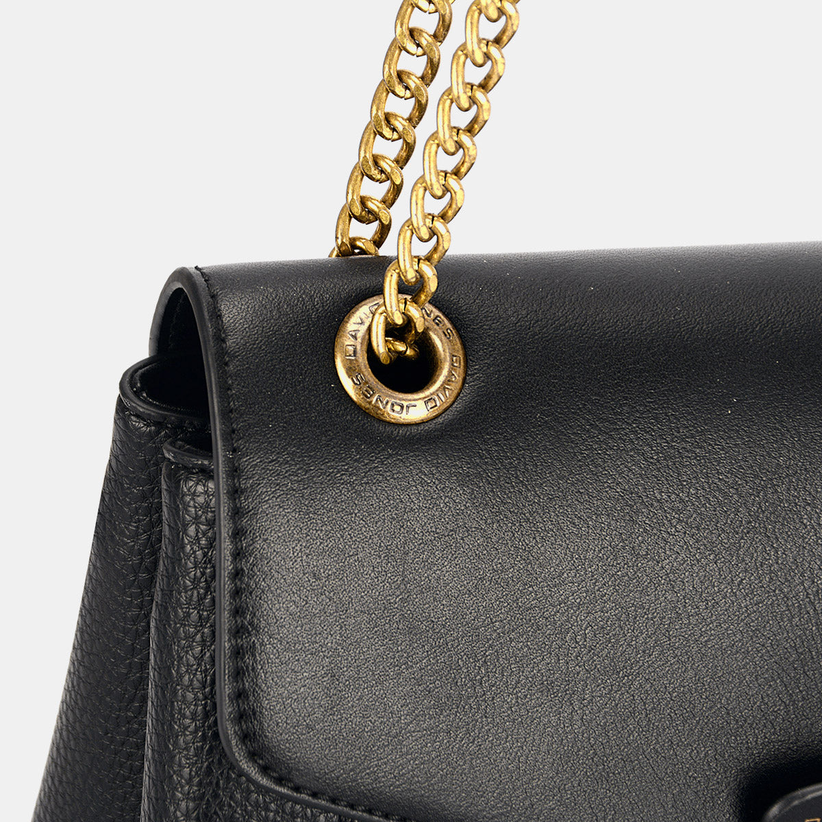 Bolso de hombro con asa de cadena de David Jones