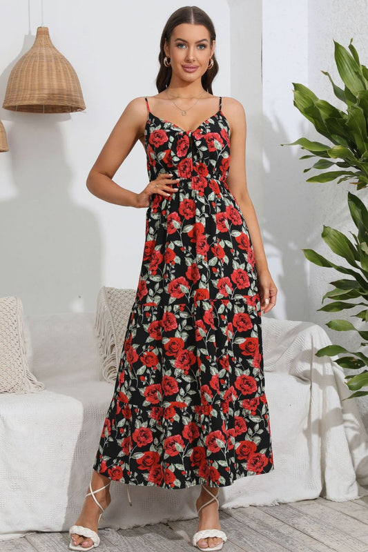 Vestido con escote corazón y tirantes finos con estampado de rosas