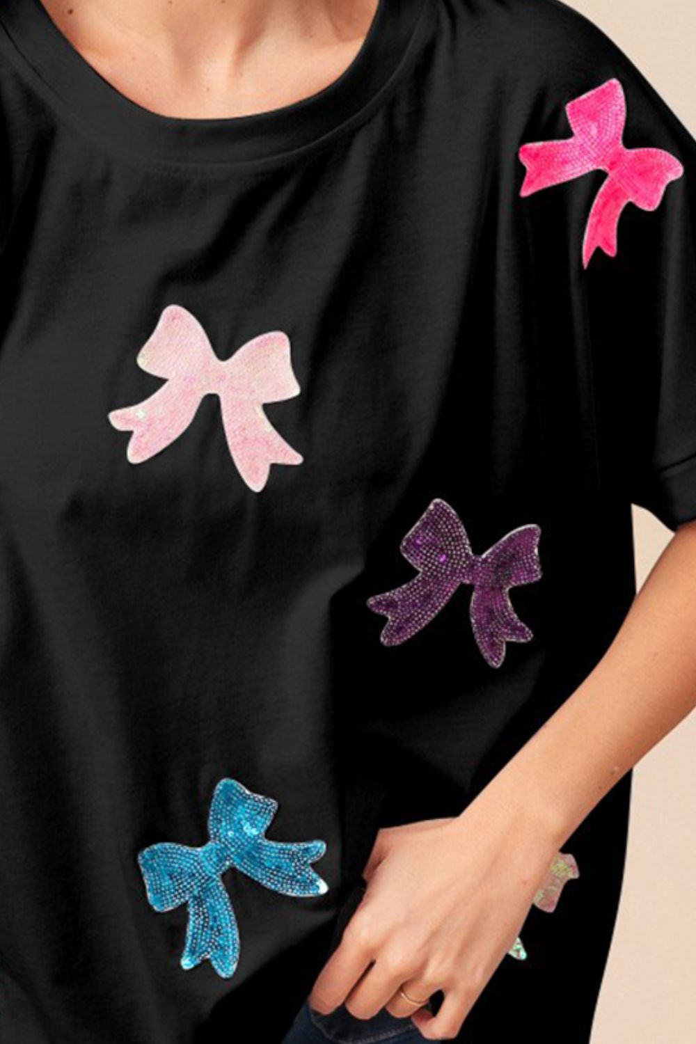 BiBi Sequin Bow Patch Short Sleeve T-Shirt