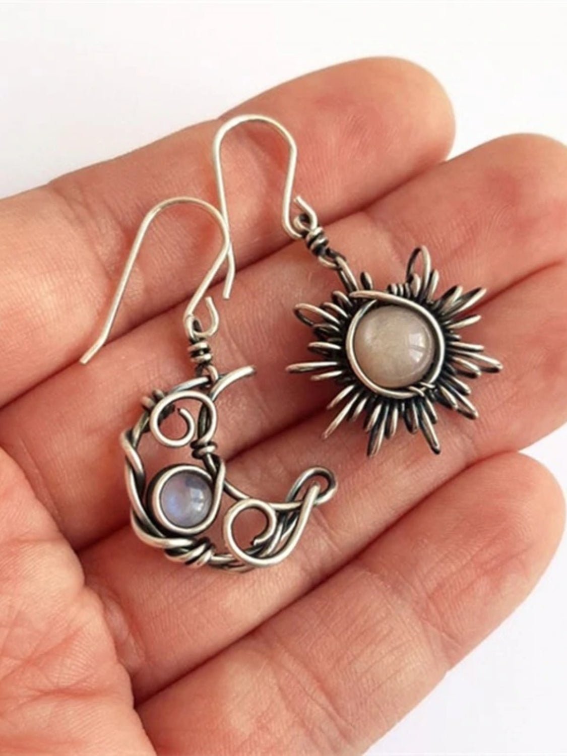 Alloy Moon & Sun Dangle Earrings - Runway Regalia