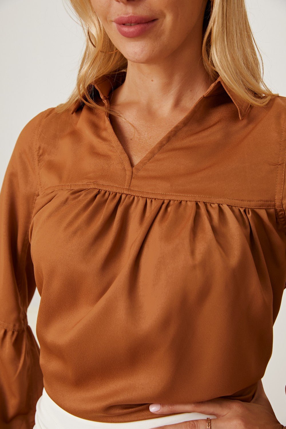 Balloon Sleeve Collared Neck Blouse - Runway Regalia