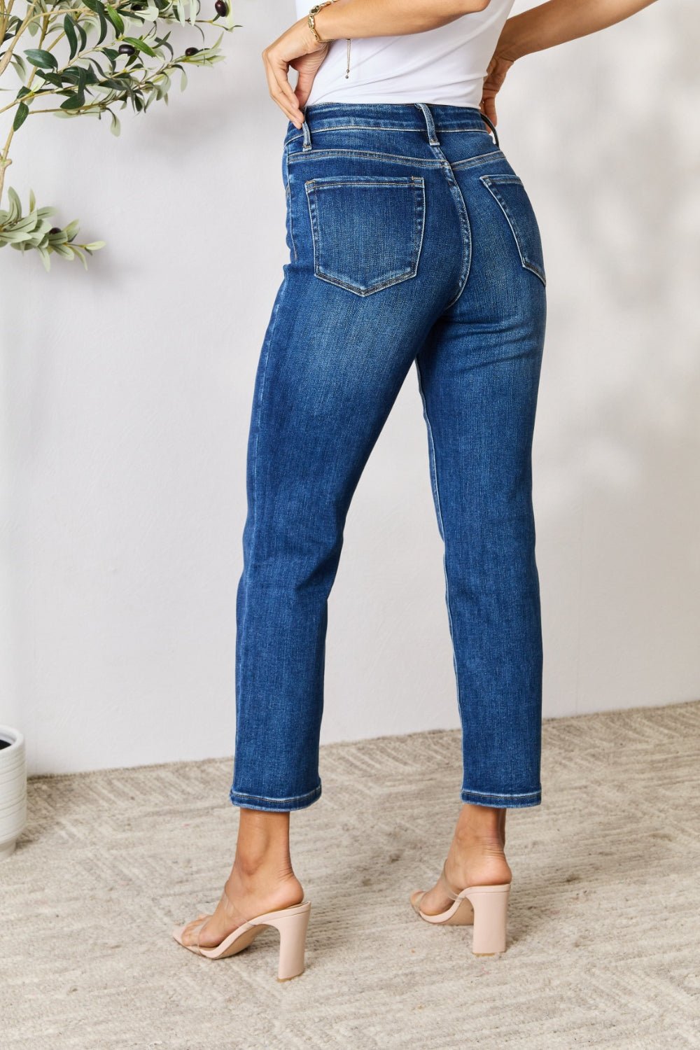 BAYEAS Cropped Straight Jeans - Runway Regalia