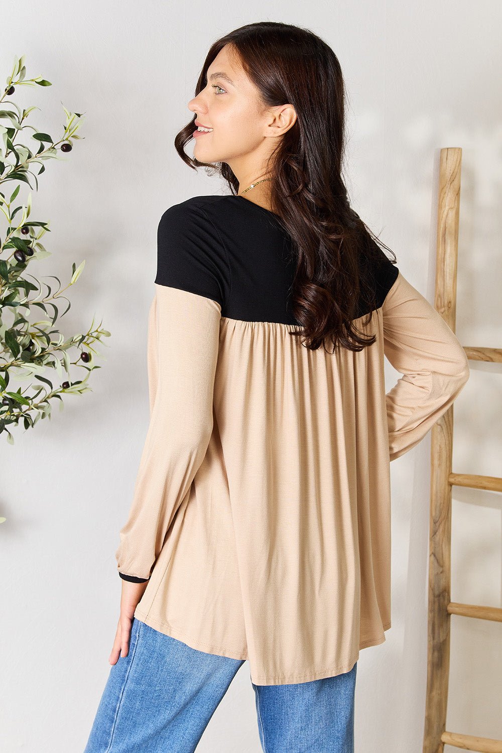 BOMBOM Contrast Long Sleeve Ruched Blouse - Runway Regalia