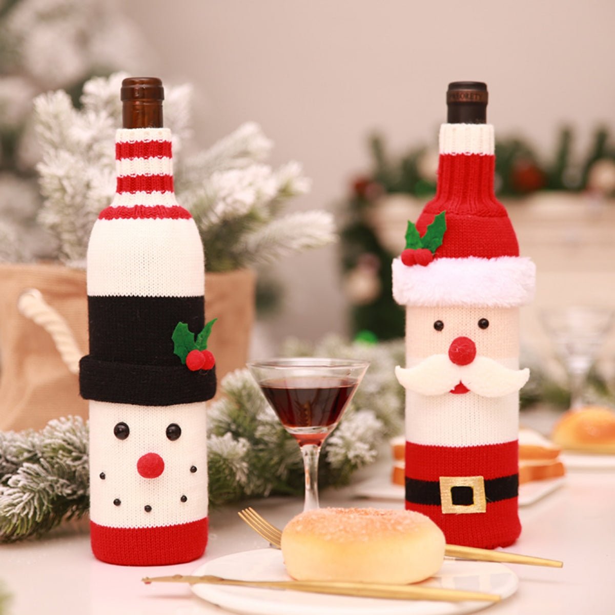 Christmas Knit Wine Bottle Cover - Runway Regalia