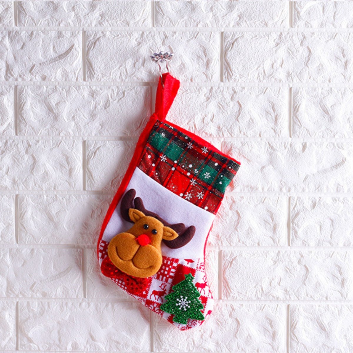 Christmas Stocking Hanging Widget - Runway Regalia