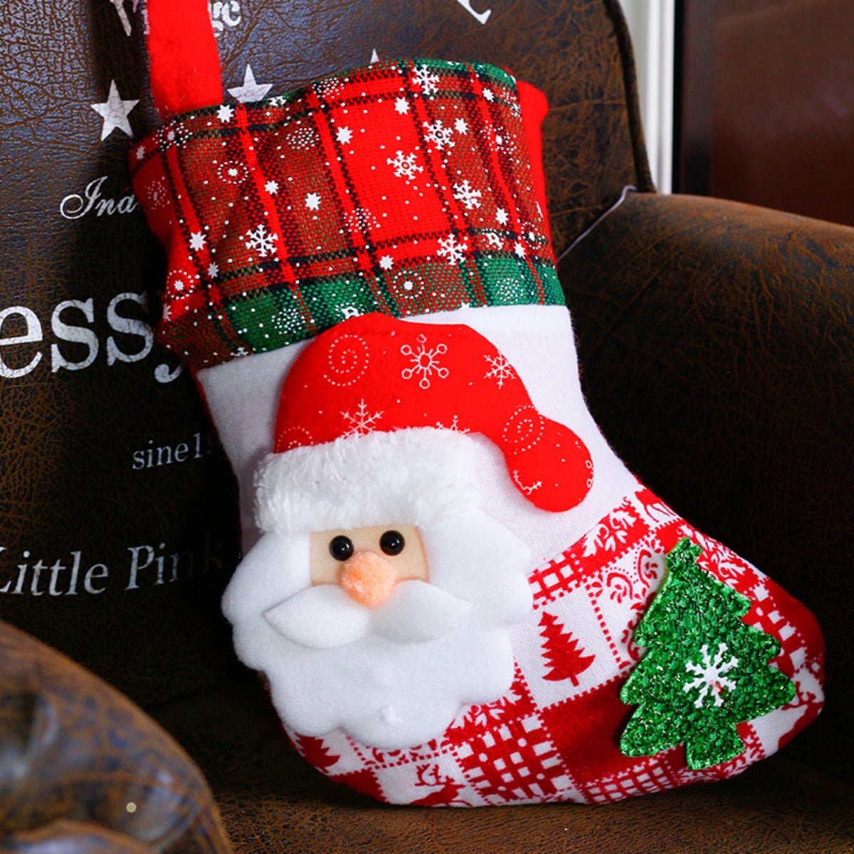 Christmas Stocking Hanging Widget - Runway Regalia