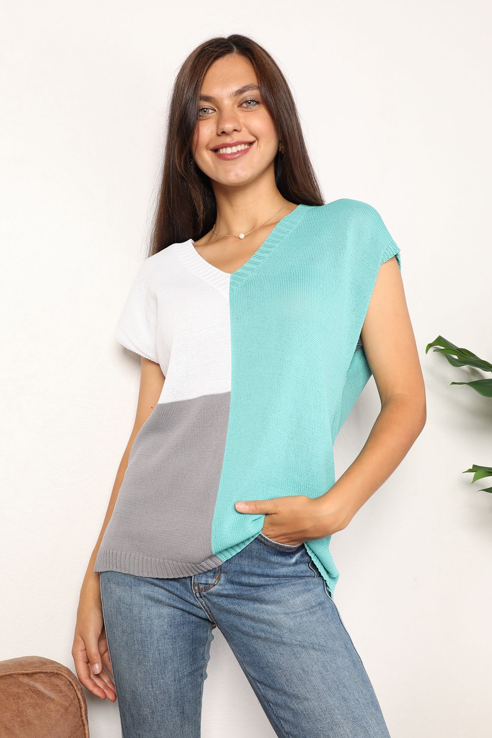 Color Block V - Neck Knit Top - Runway Regalia