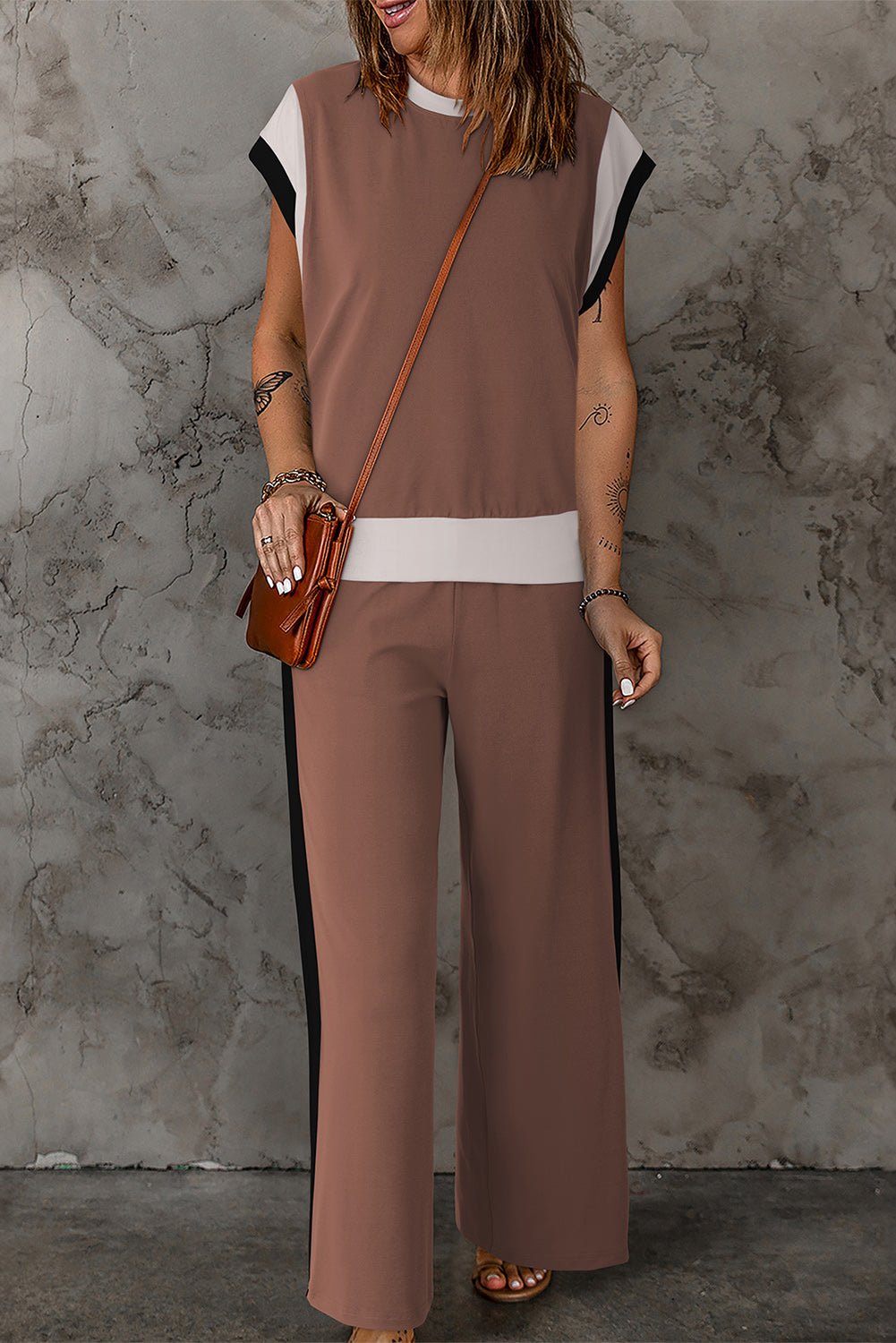 Contrast Round Neck Top and Pants Set - Runway Regalia