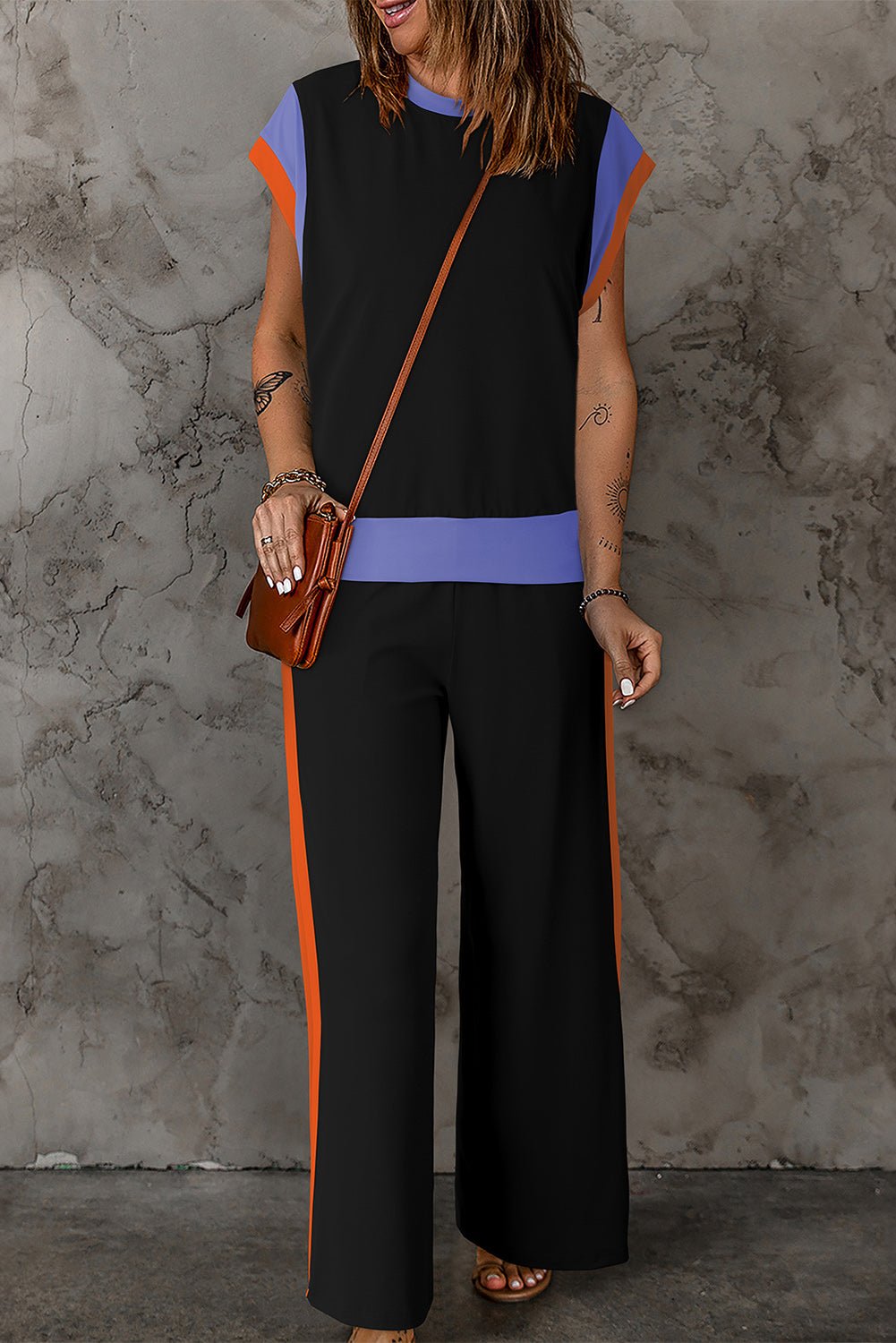 Contrast Round Neck Top and Pants Set - Runway Regalia