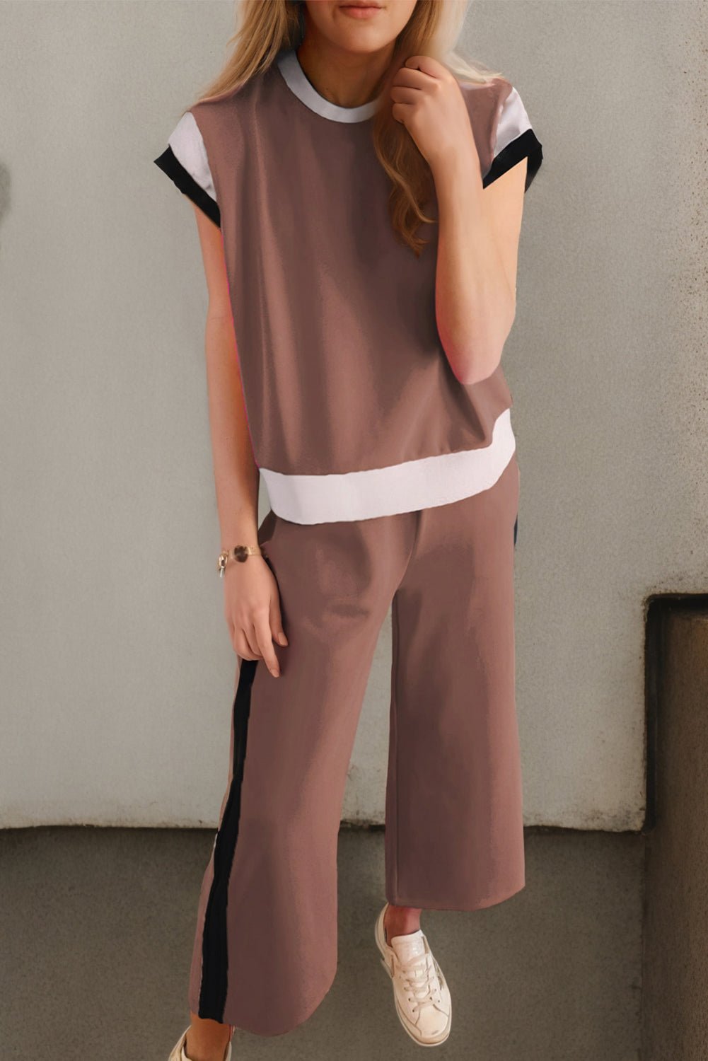 Contrast Round Neck Top and Pants Set - Runway Regalia