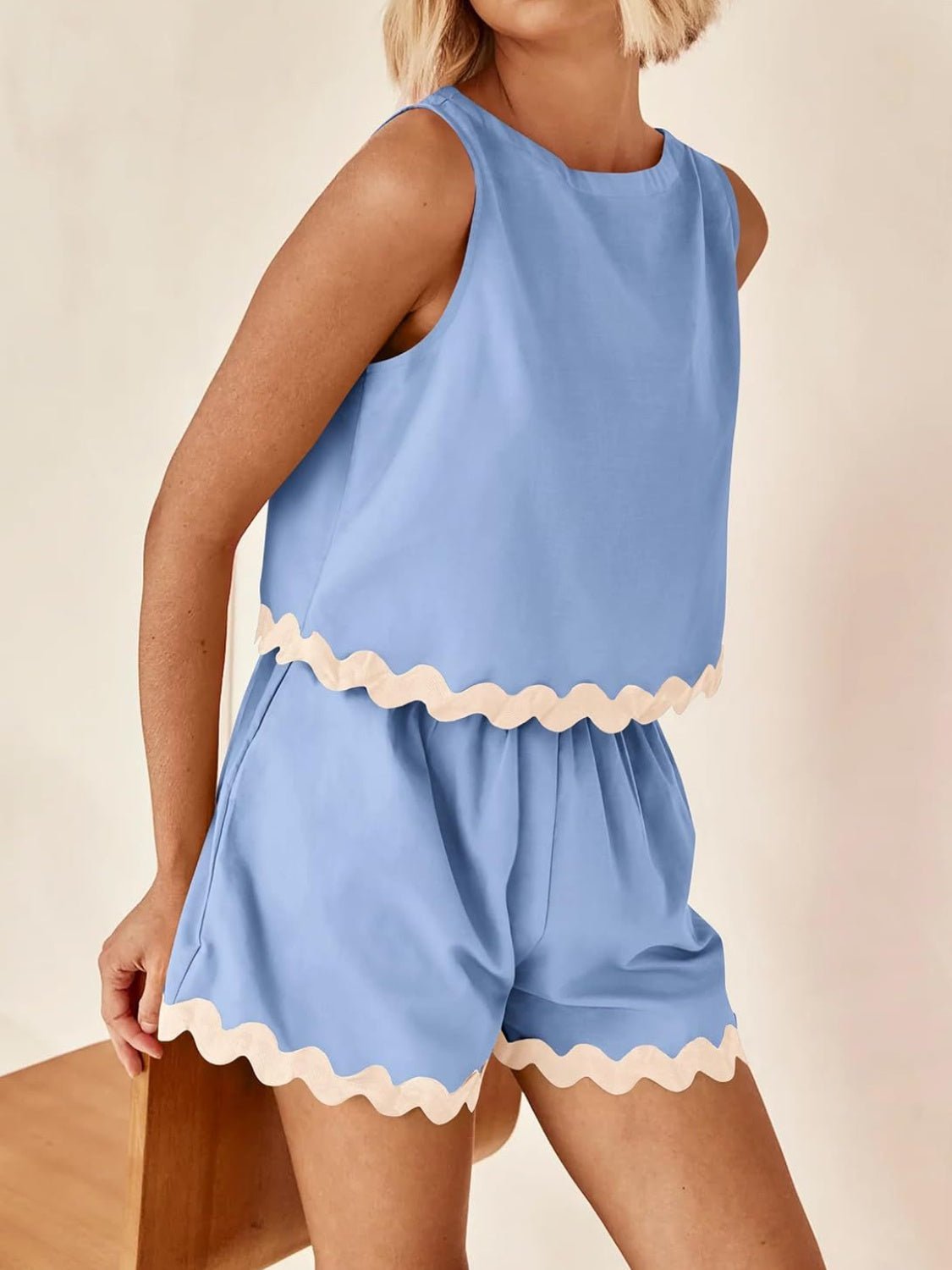 Contrast Trim Sleeveless Top and Shorts Set - Runway Regalia